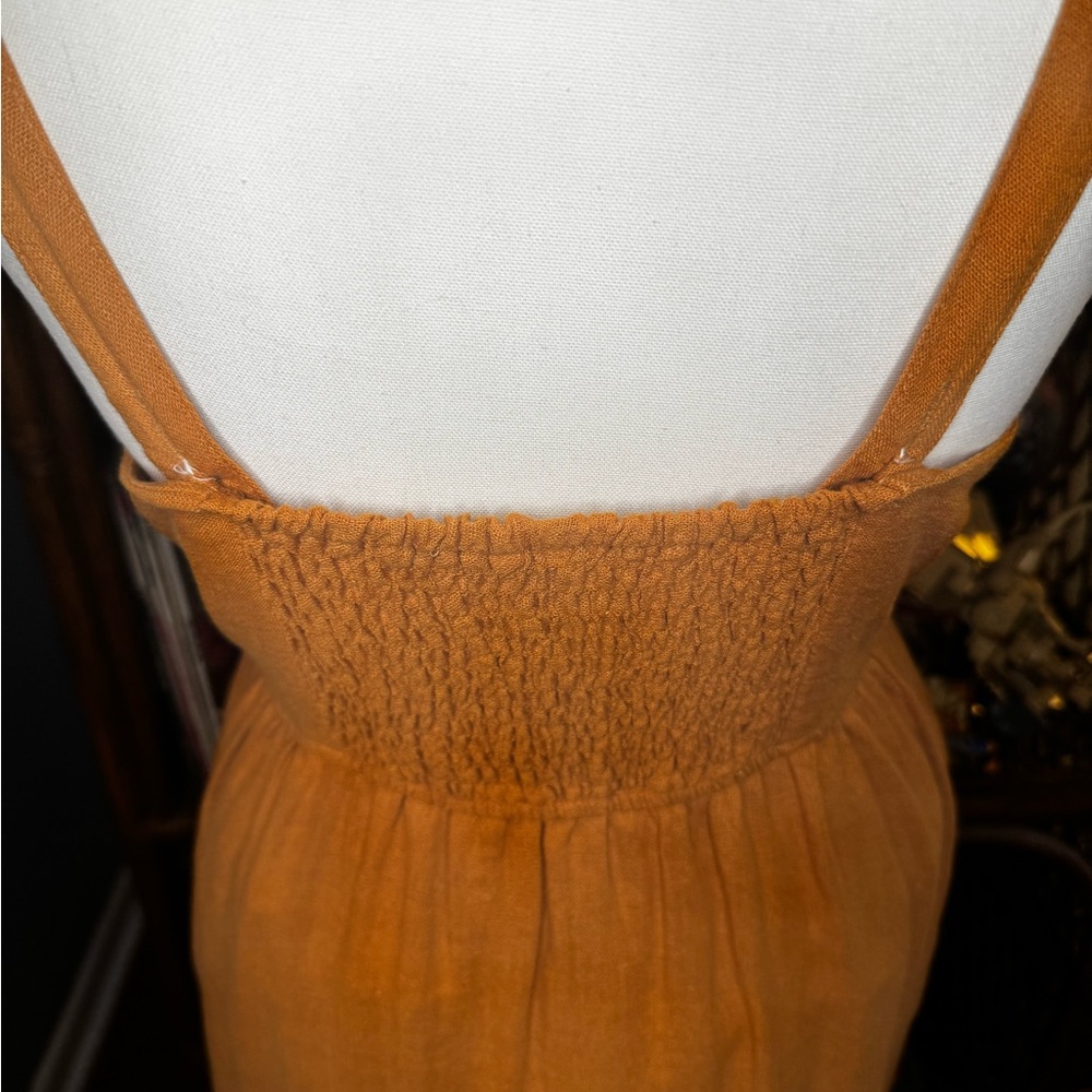 Universal Threads Midi Dress - Picture 4 of 5